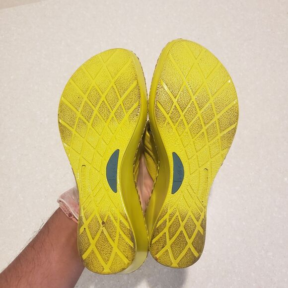 BORN B.O.C LEATHER SLIDES SLIP ON DRESS SANDALS SHOES Yellow WOMENS 7 - Picture 5 of 9